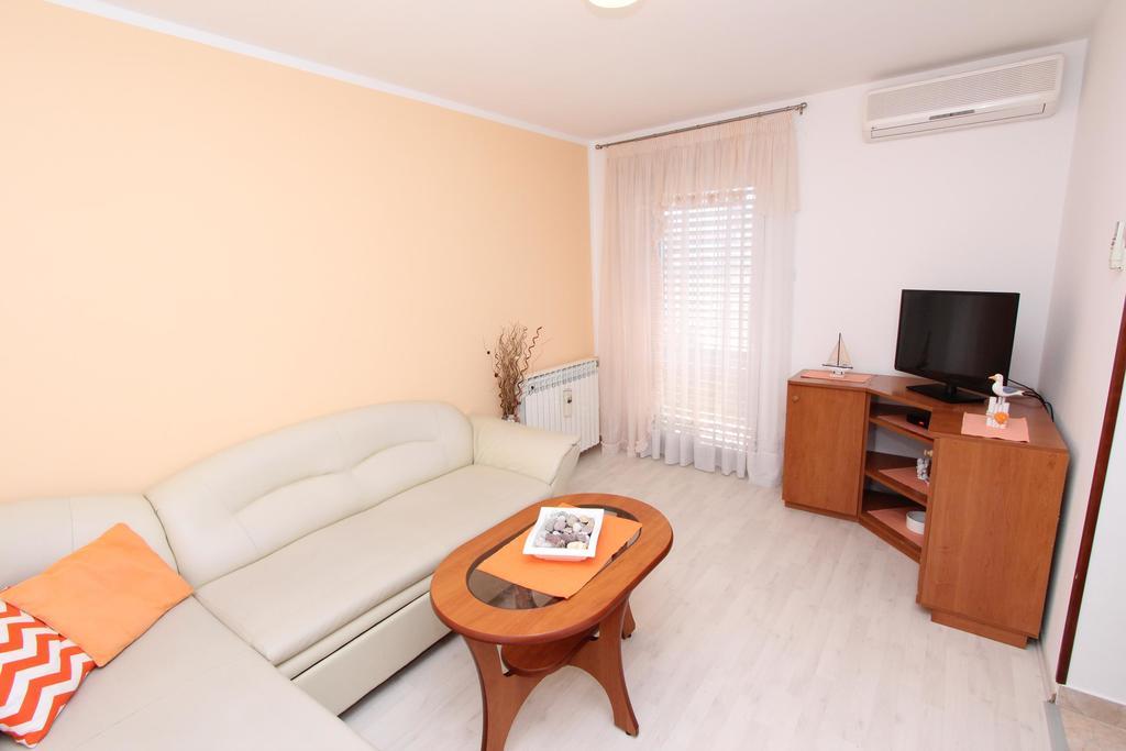 Apartments Pataj Rovigno Esterno foto
